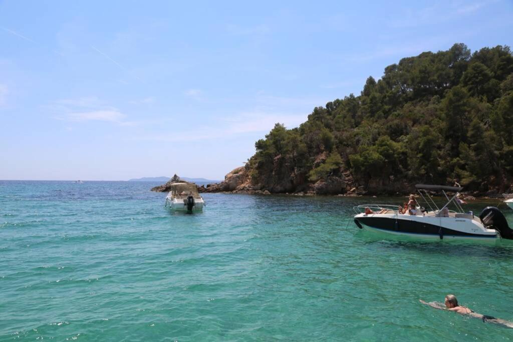 Suite 1 Chambre, 1 Sejour, Climatise, Piscines, 400M De La Mer La Londe-les-Maures Exteriör bild