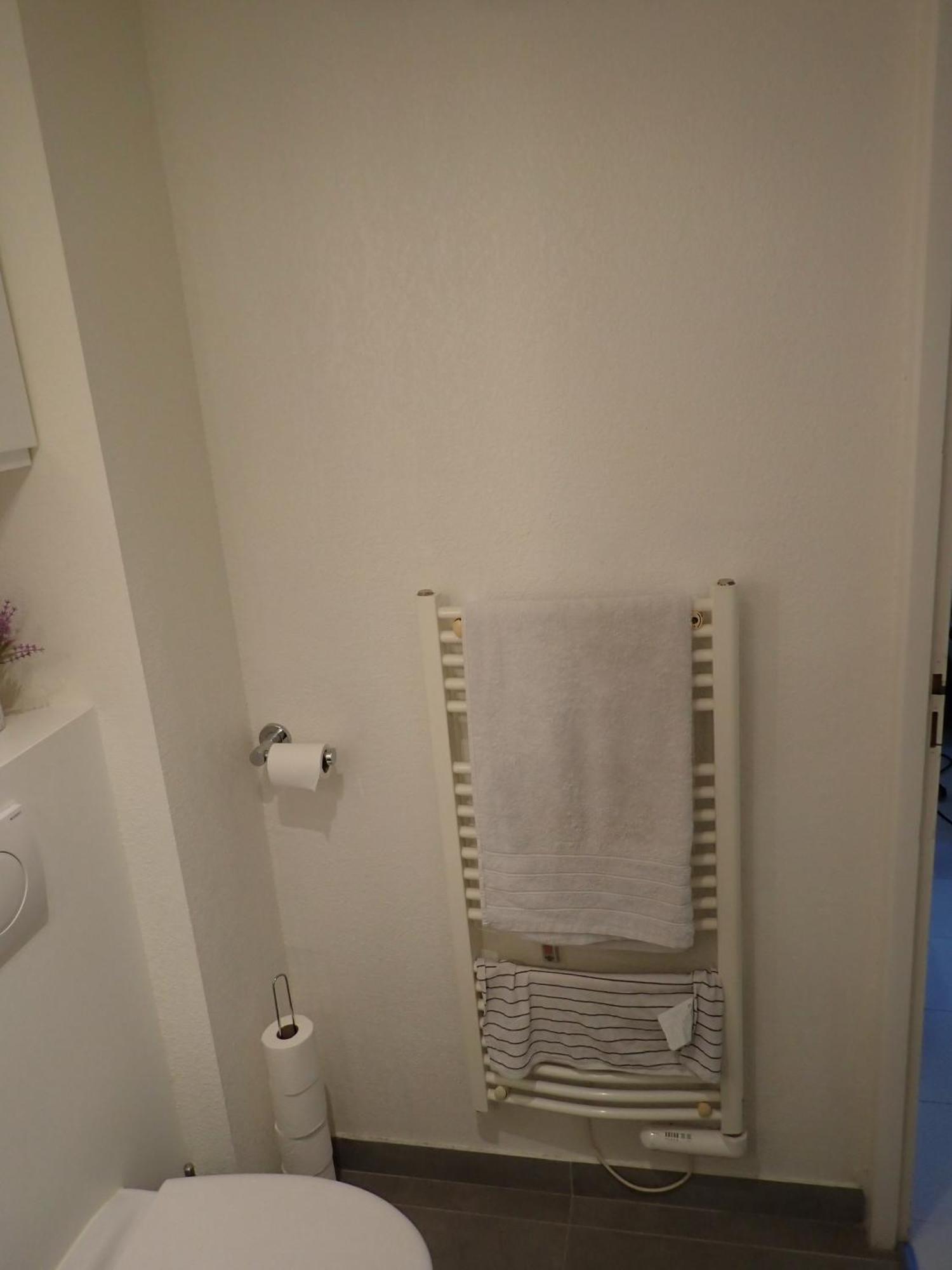 Suite 1 Chambre, 1 Sejour, Climatise, Piscines, 400M De La Mer La Londe-les-Maures Exteriör bild